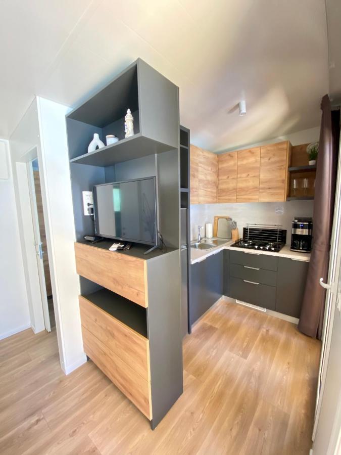 Mobile Homes Malu Biograd Na Moru Zewnętrze zdjęcie