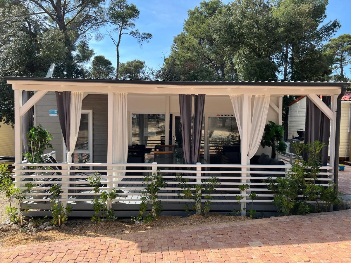 Mobile Homes Malu Biograd Na Moru Zewnętrze zdjęcie