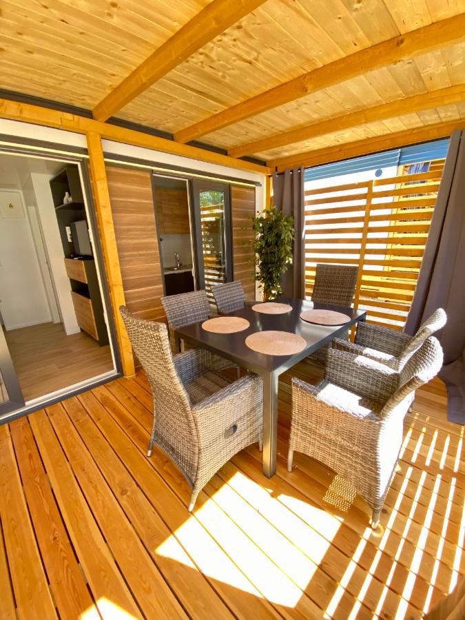 Mobile Homes Malu Biograd Na Moru Zewnętrze zdjęcie