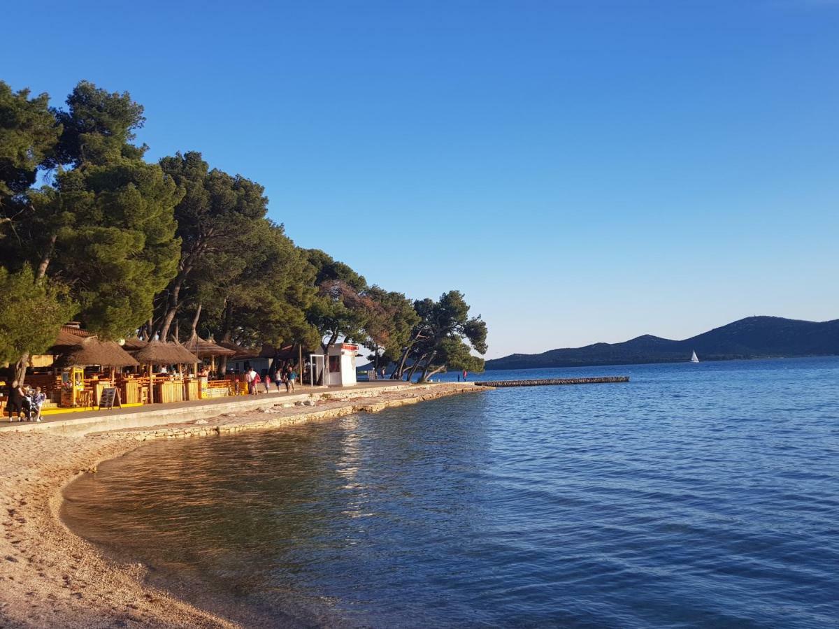 Mobile Homes Malu Biograd Na Moru Zewnętrze zdjęcie